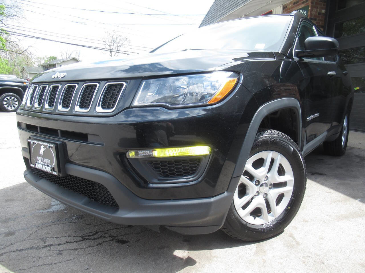Used 2017 Jeep Compass Sport w/ Cold Weather Group AWD/4WD image 28
