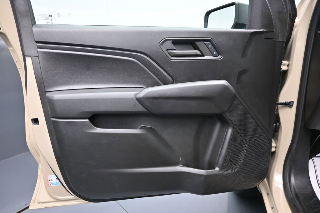 Used 2024 Chevrolet Colorado W/T RWD image 10