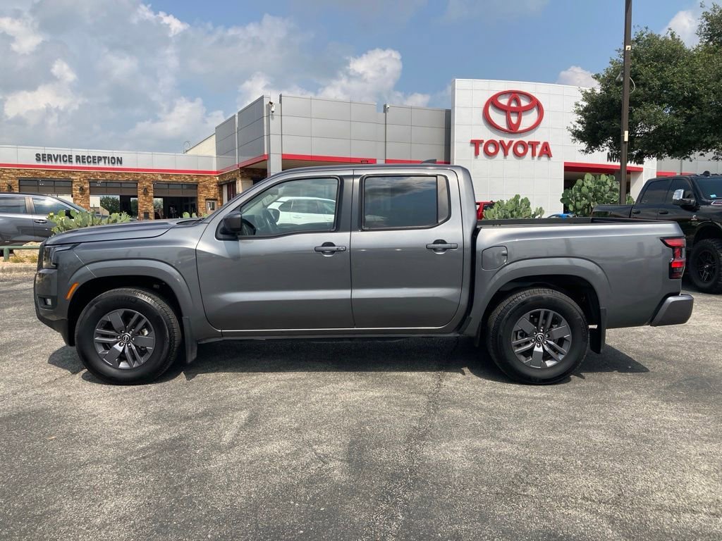Used 2025 Nissan Frontier SV w/ SV Convenience Package RWD image 8