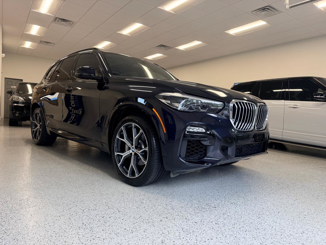 Used 2019 BMW X5 xDrive40i w/ M Sport Package AWD/4WD image 11