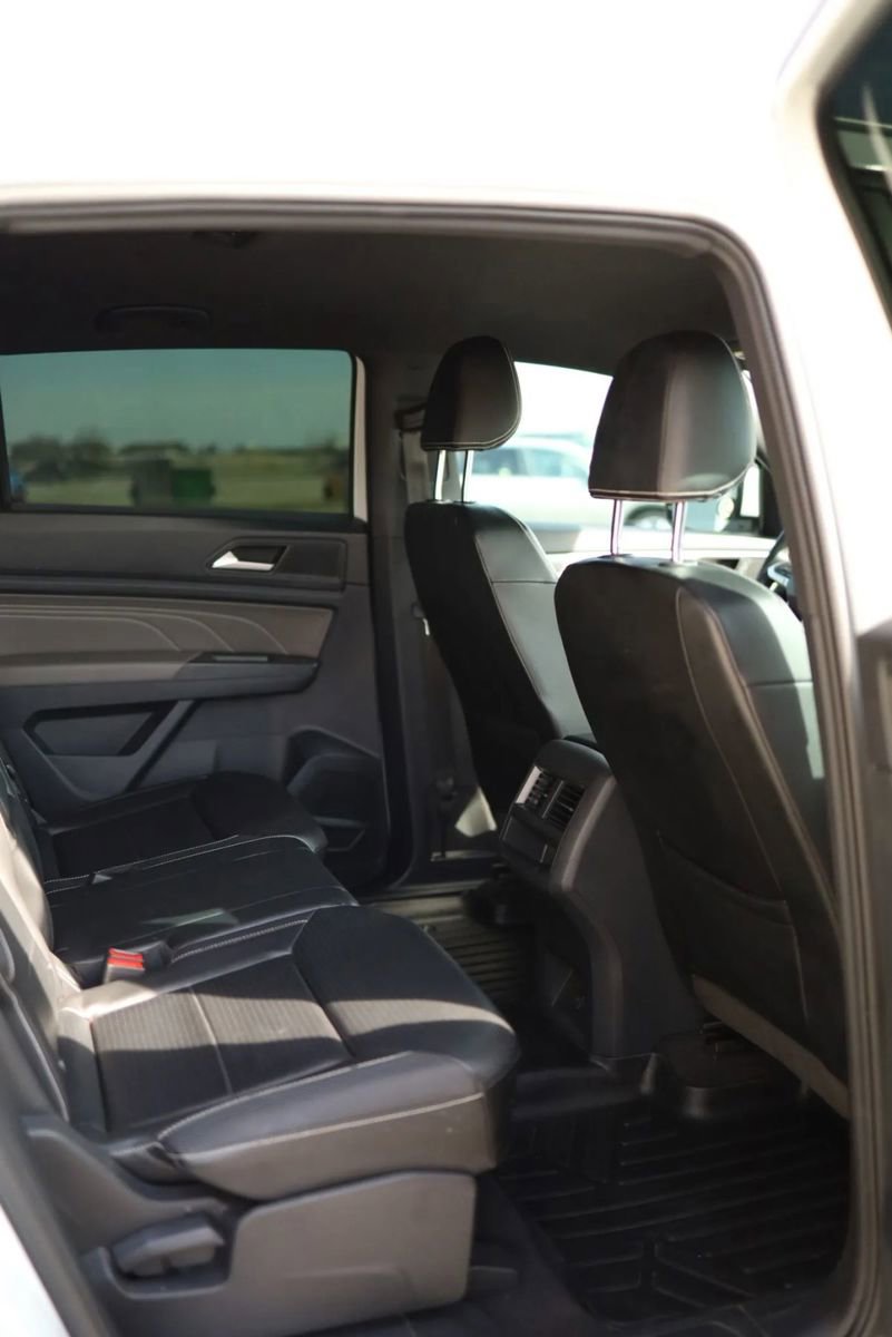 Used 2022 Volkswagen Atlas Cross Sport SE image 43