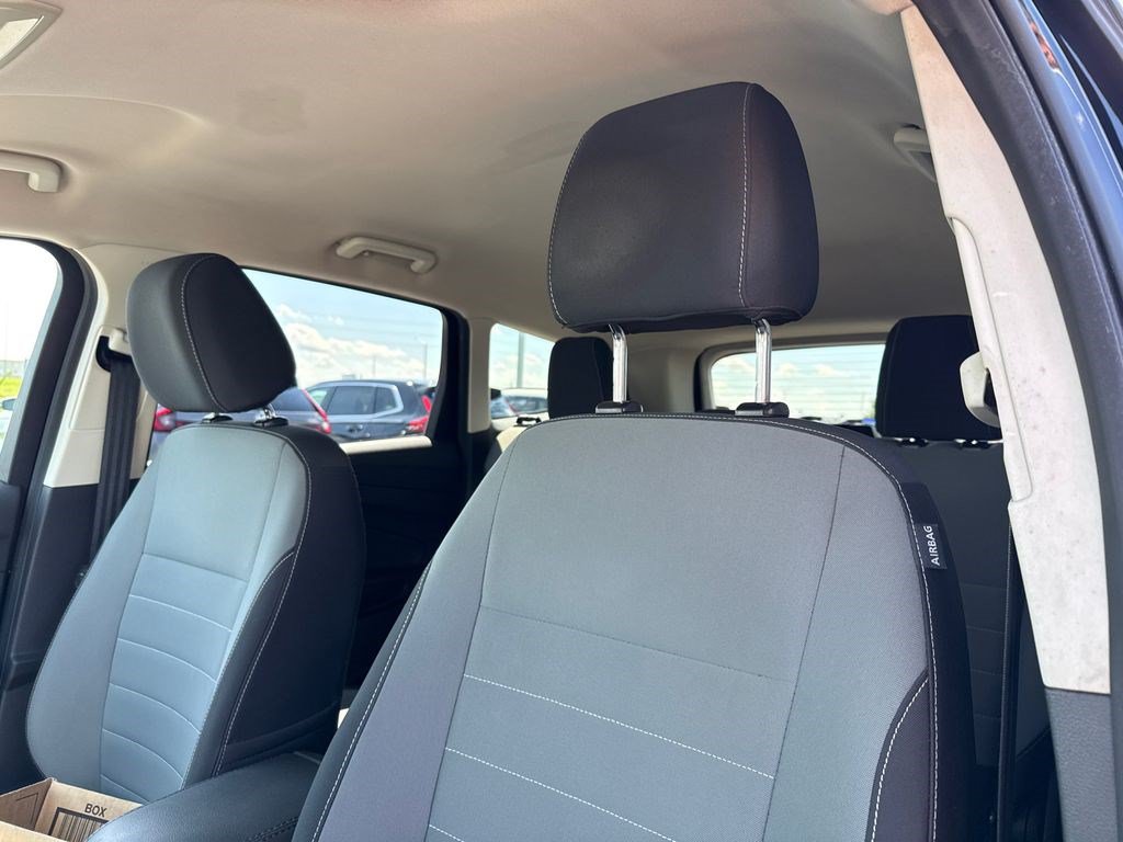 Used 2016 Ford Escape SE FWD image 20