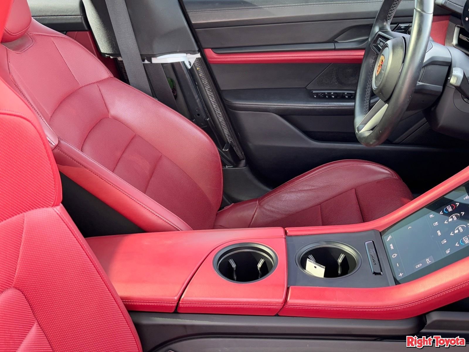 Used 2021 Porsche Taycan RWD image 12