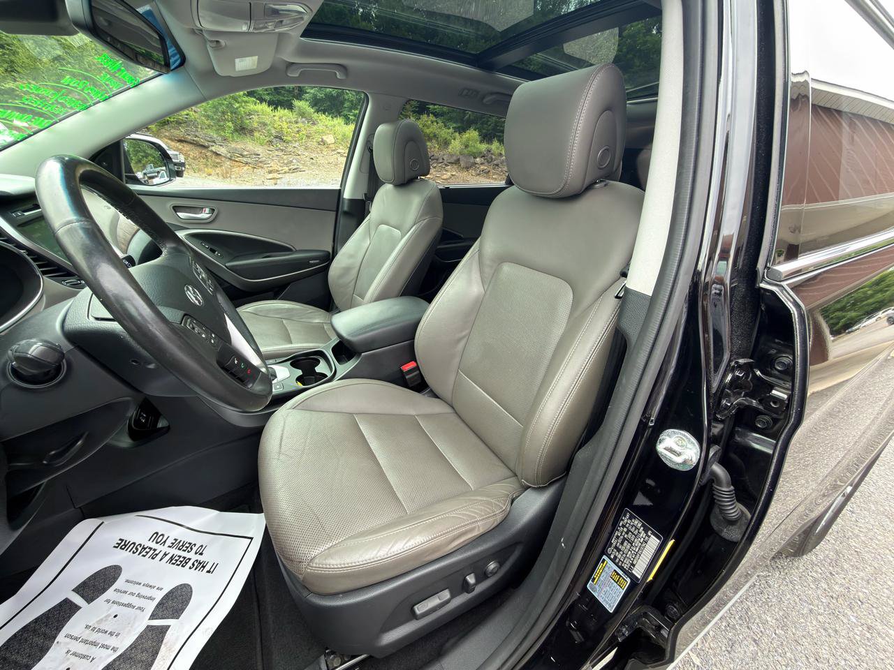 Used 2017 Hyundai Santa Fe Limited FWD image 21