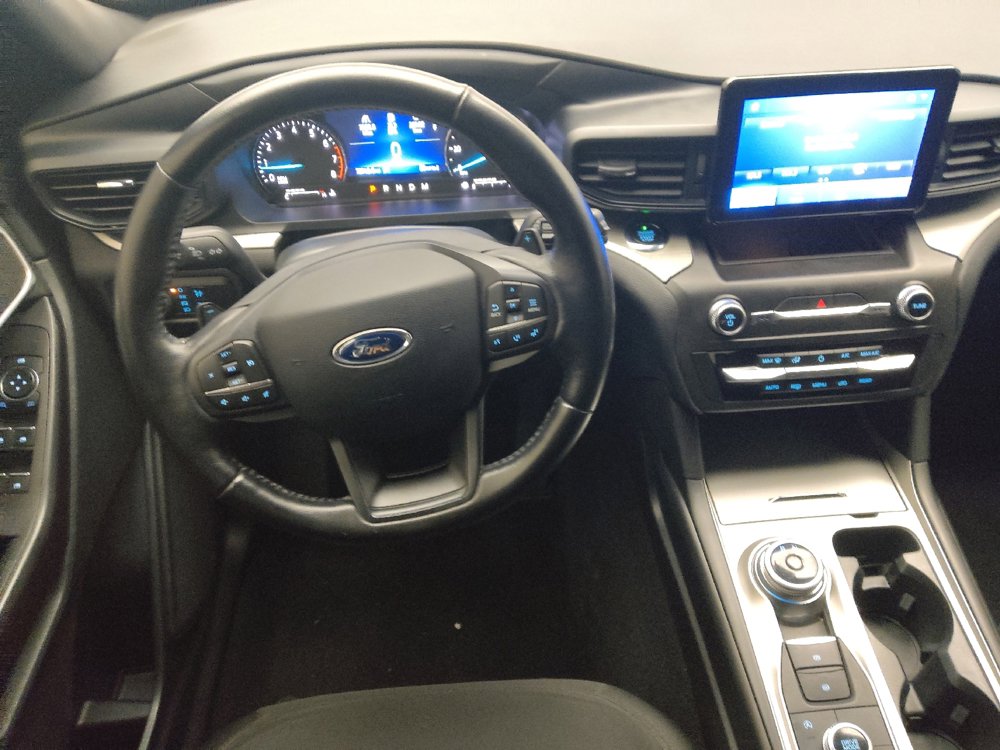 Used 2020 Ford Explorer XLT AWD/4WD image 22