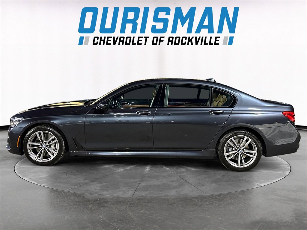 Used 2018 BMW 750i xDrive image 3