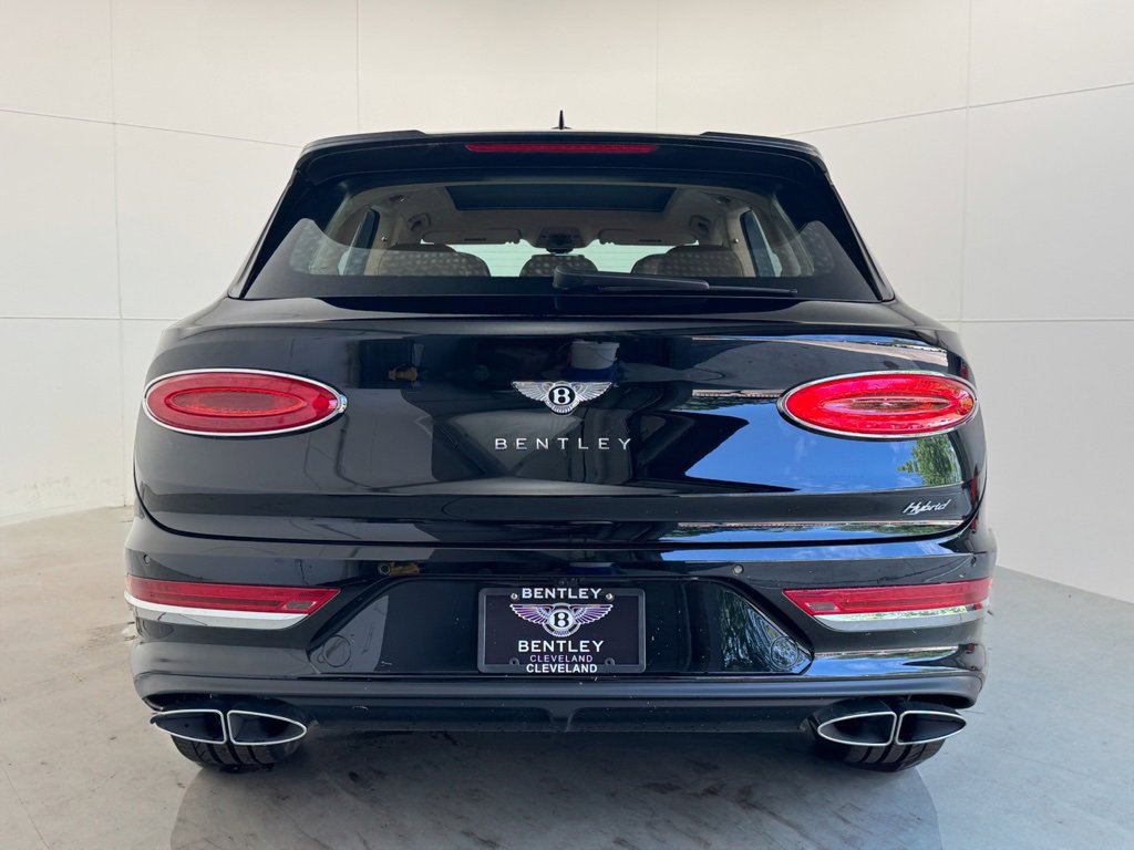 New 2024 Bentley Bentayga Plug-In Hybrid image 42