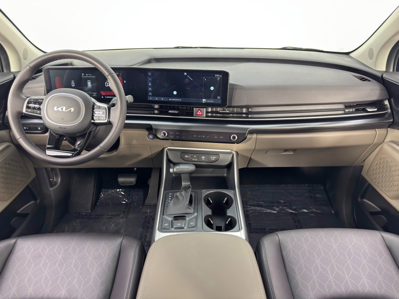 Used 2025 Kia Carnival FWD image 12