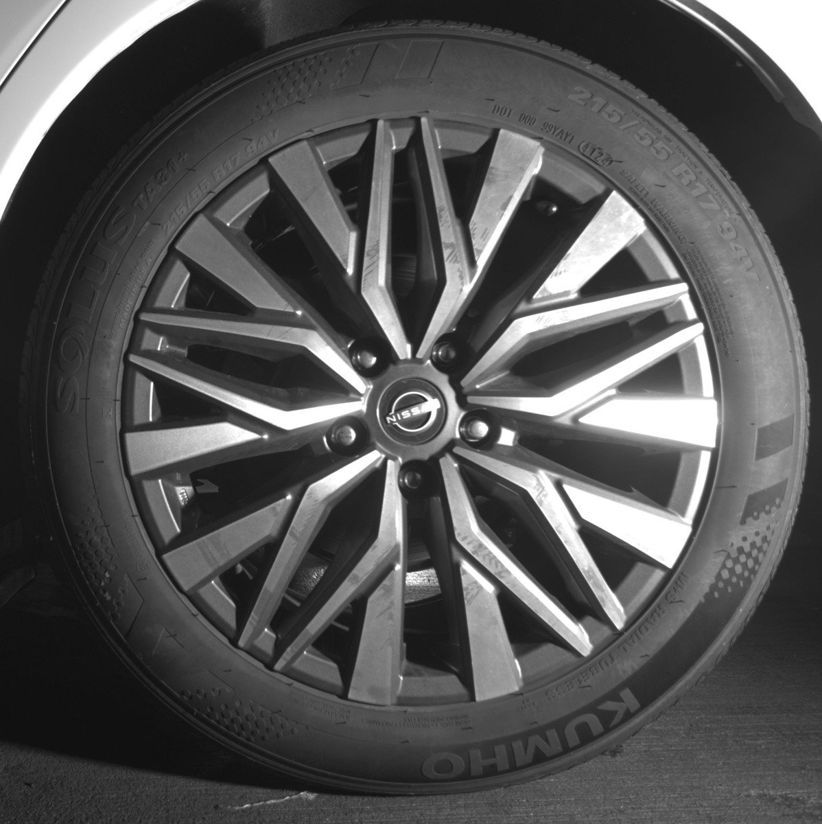 Used 2025 Nissan Altima 2.5 SV image 14