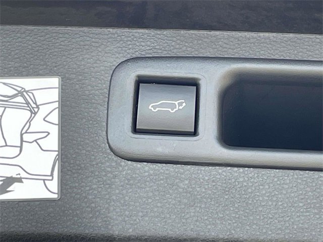 Used 2024 Toyota Highlander XLE image 14