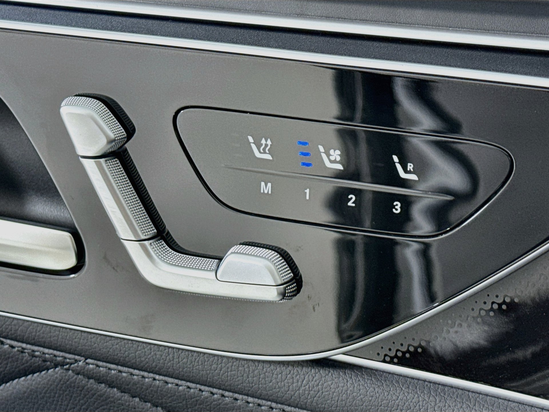New 2027 Mercedes-Benz S 580 4MATIC Sedan image 22