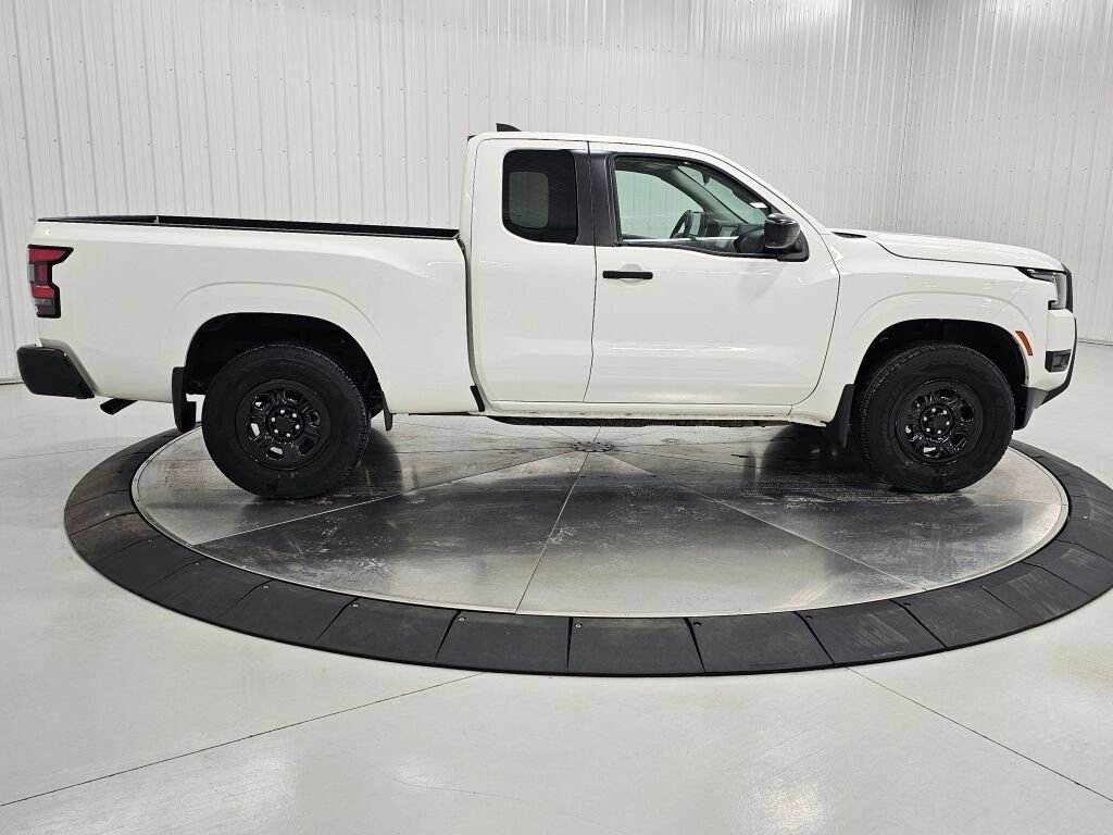 Used 2025 Nissan Frontier S image 6