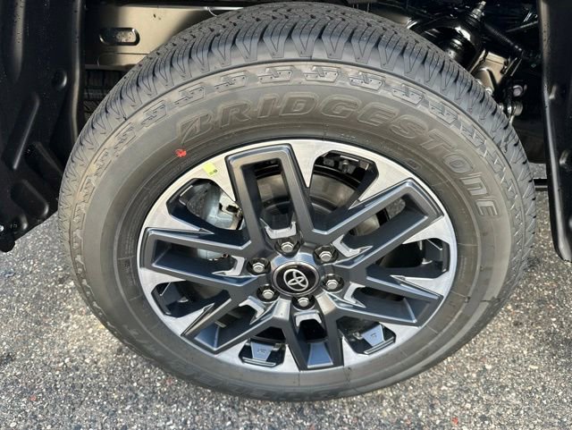 New 2026 Toyota Tundra Limited AWD/4WD image 22