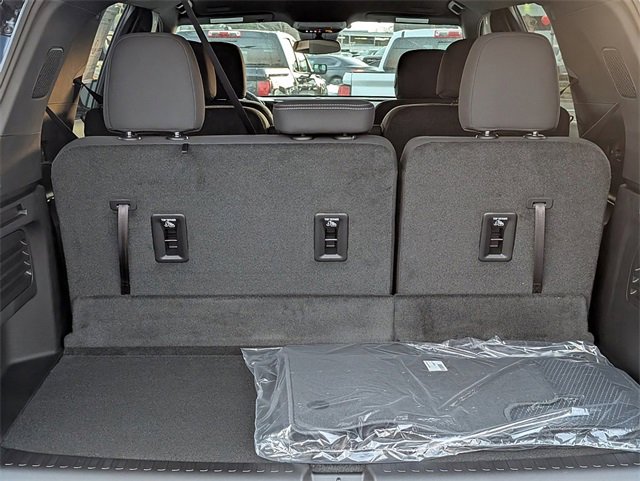 New 2026 Chevrolet Traverse LT image 8