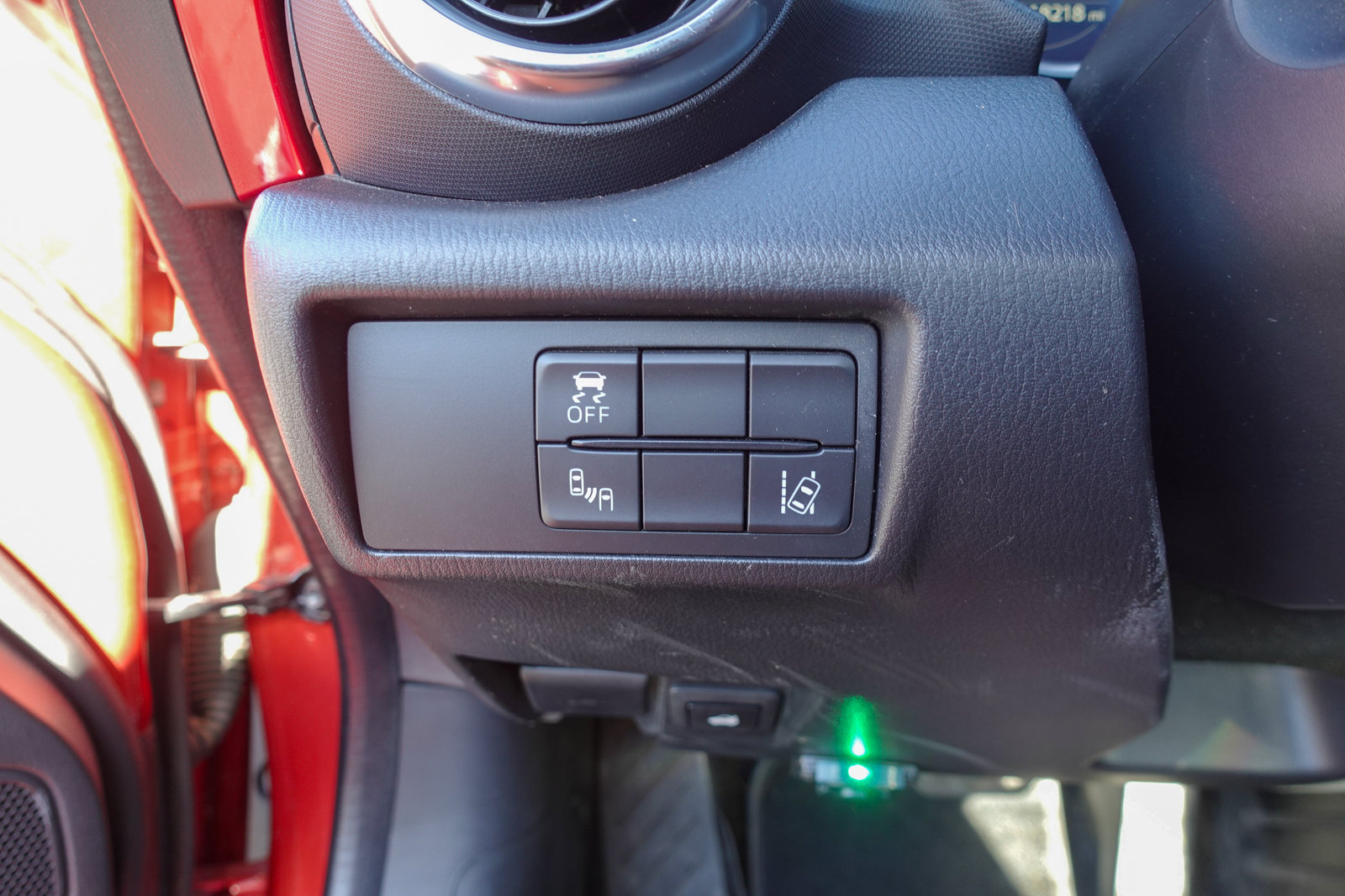Used 2018 MAZDA MX-5 Miata RF Grand Touring RWD image 15