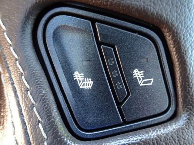 Used 2018 Chevrolet Suburban LT AWD/4WD image 30