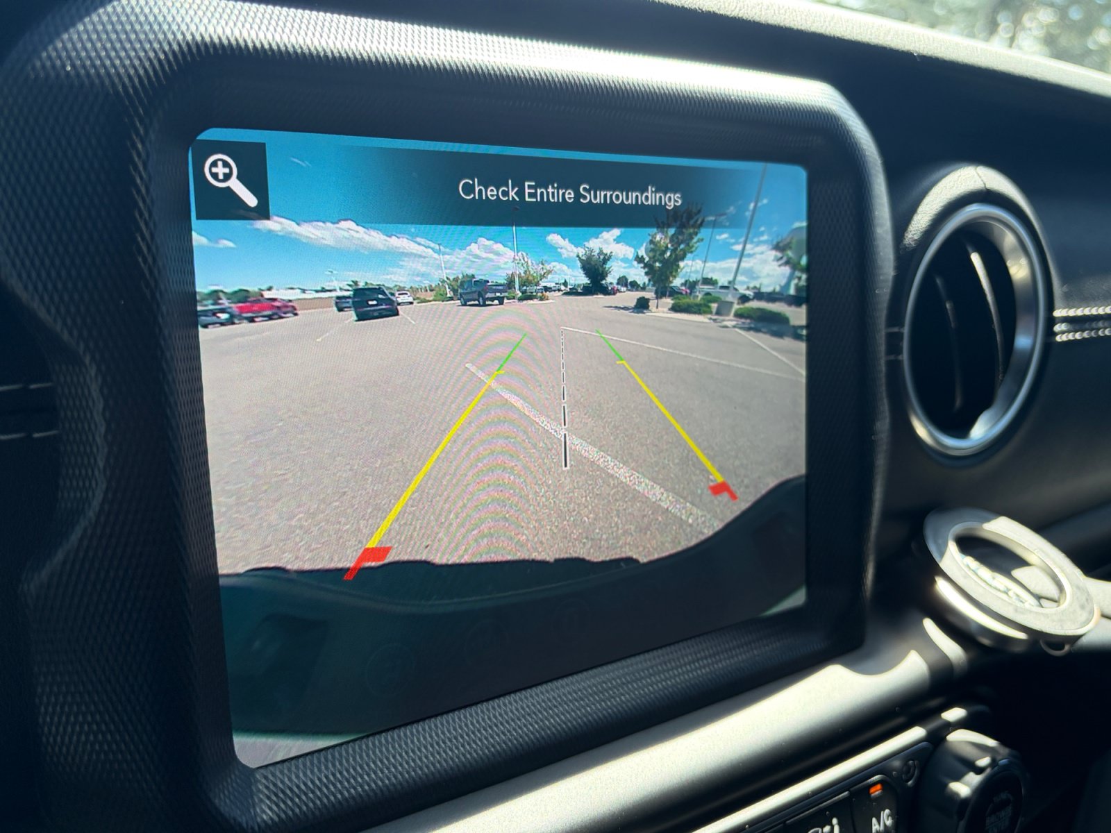Used 2020 Jeep Gladiator Overland AWD/4WD image 26