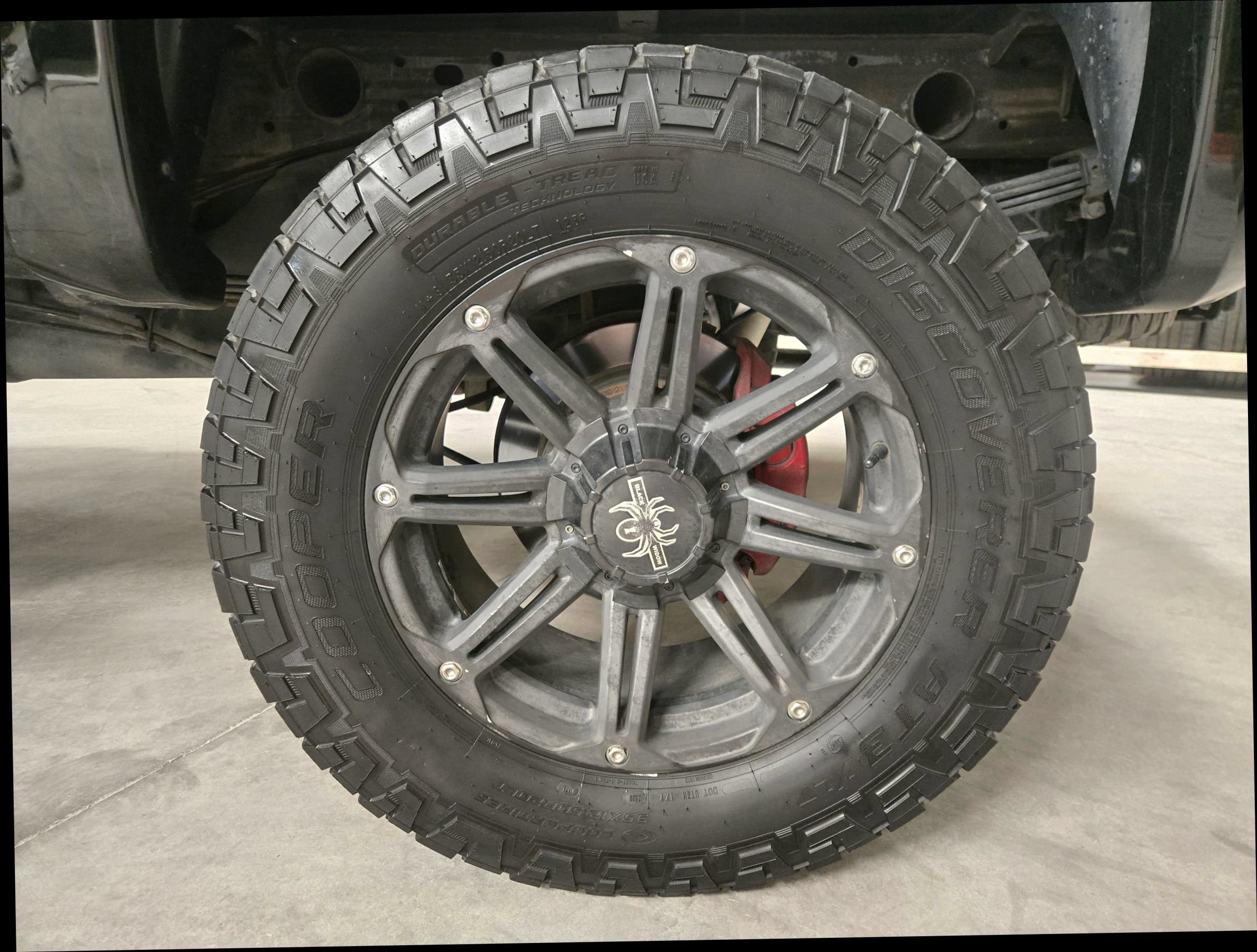 Used 2013 GMC Sierra 2500 Denali w/ Suspension Package, Off-Road AWD/4WD image 19