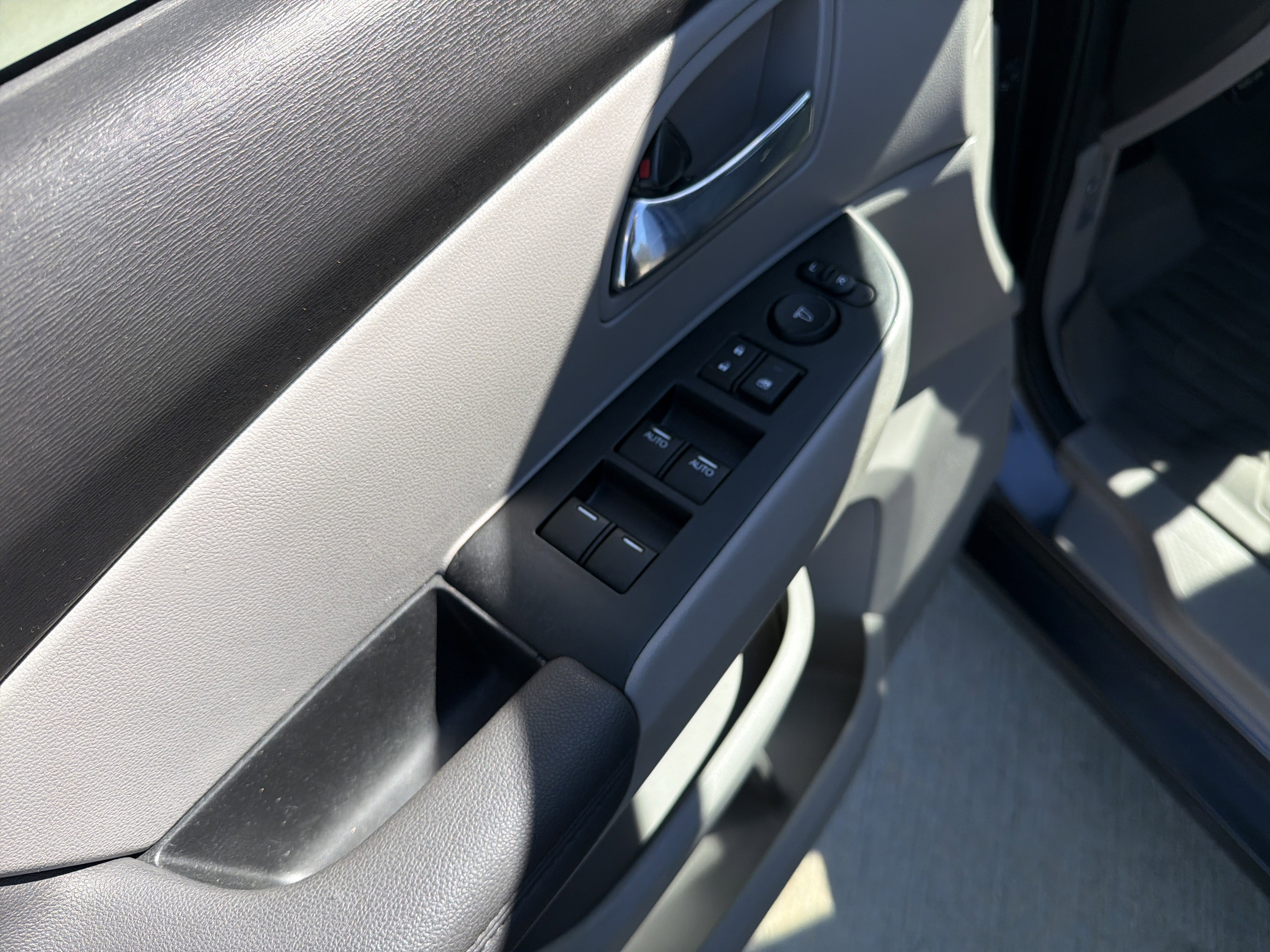 Used 2015 Honda Odyssey EX-L image 15