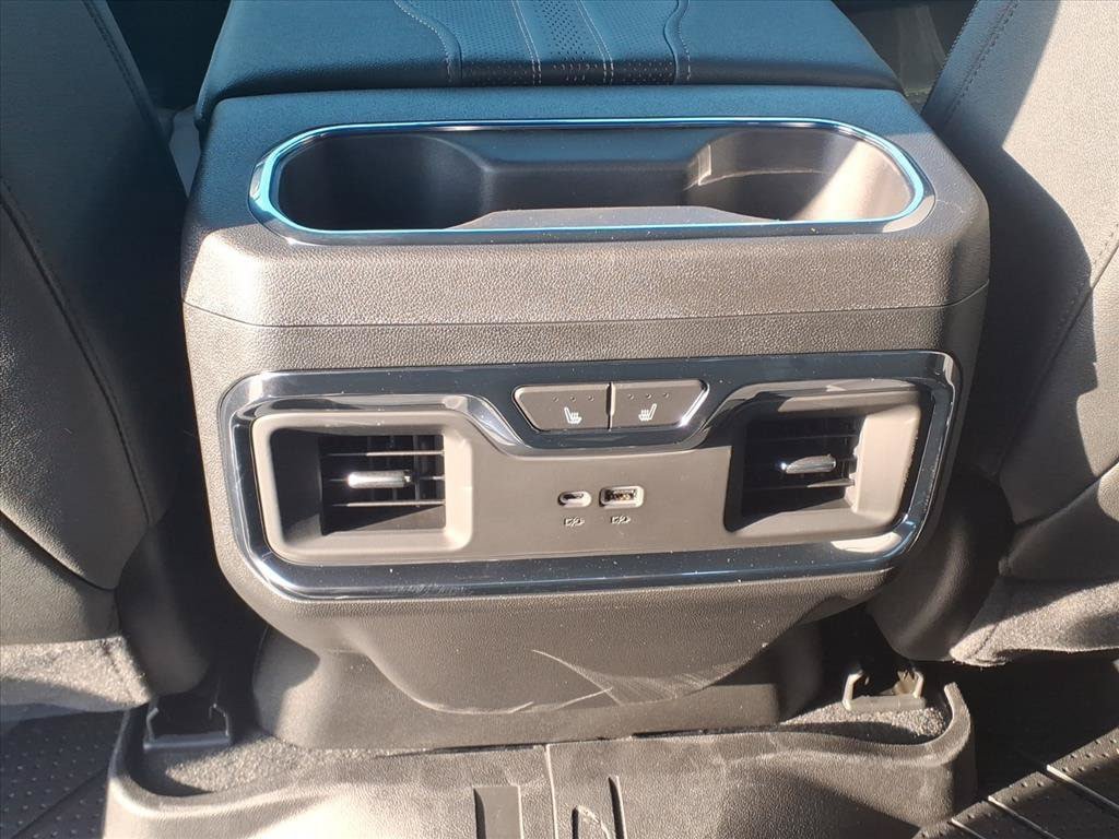 New 2026 Chevrolet Silverado 1500 High Country w/ Technology Package RWD image 18