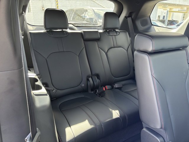 New 2025 Honda Pilot Black Edition image 30