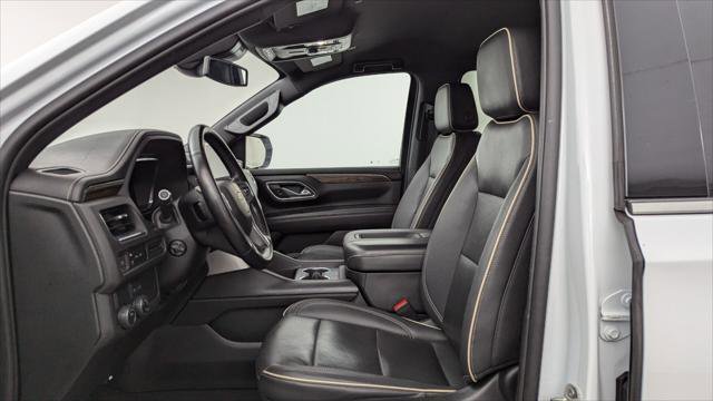 Used 2023 Chevrolet Suburban Premier image 14