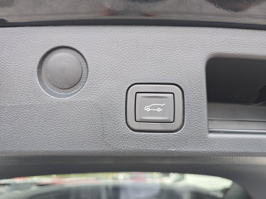 New 2027 Chevrolet Equinox RS w/ Convenience Package III AWD/4WD image 13