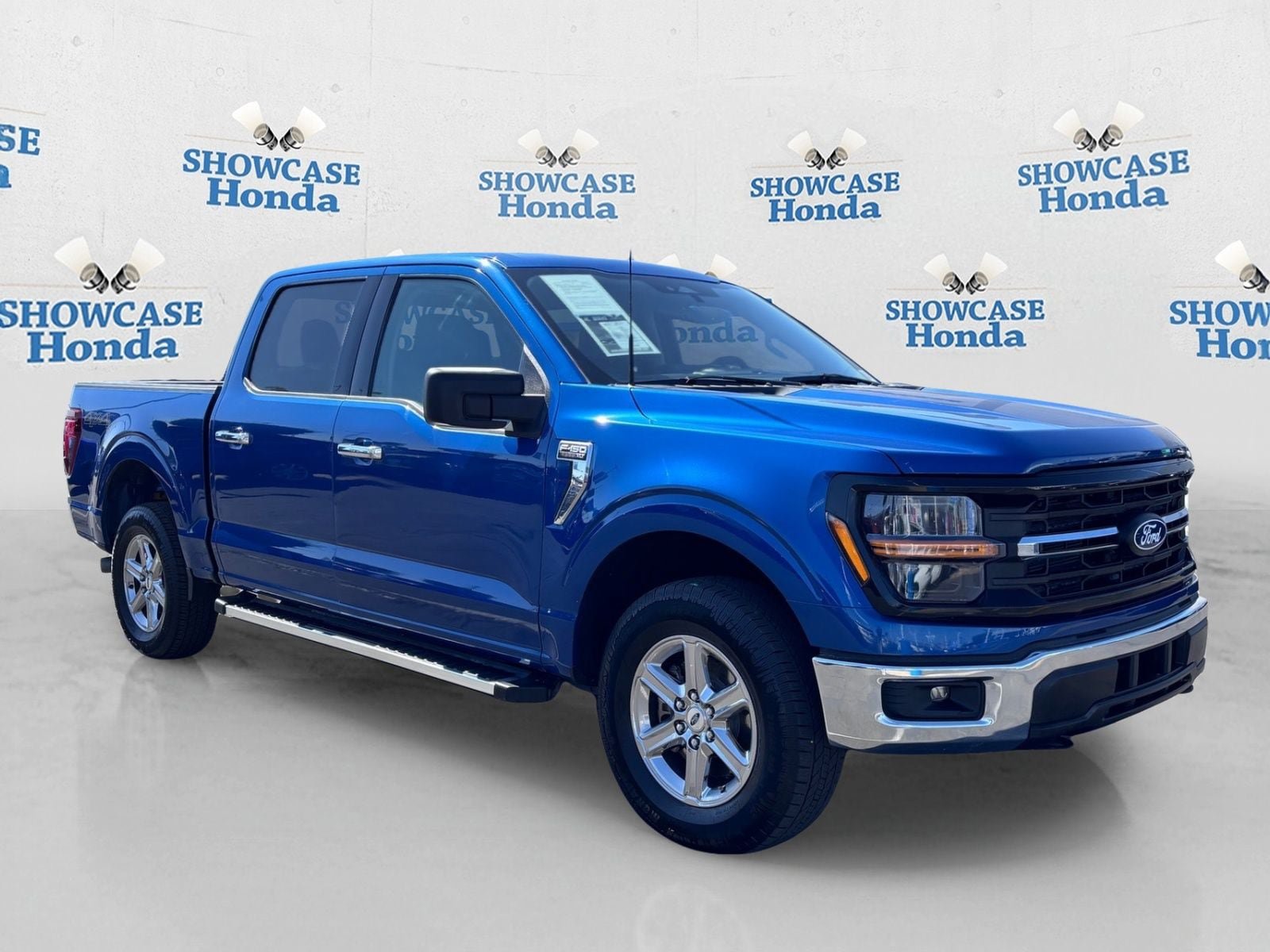 Used 2025 Ford F150 XLT w/ Equipment Group 301A Standard AWD/4WD image 10