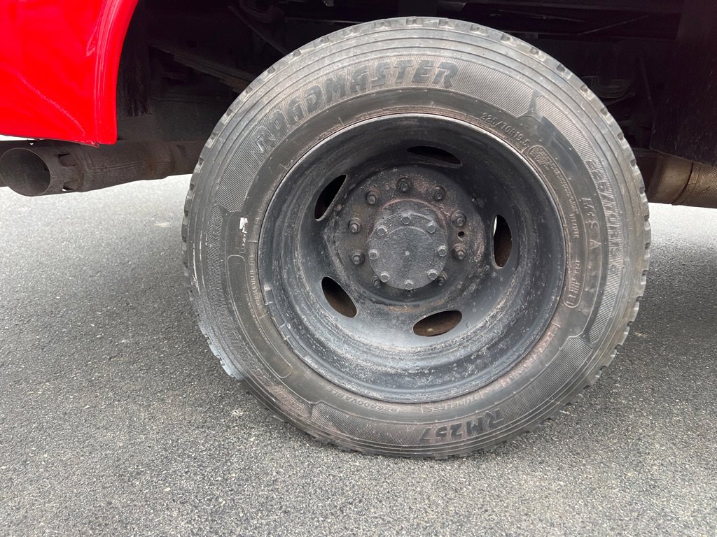 Used 2015 Ford F550 4x4 Regular Cab Super Duty image 36