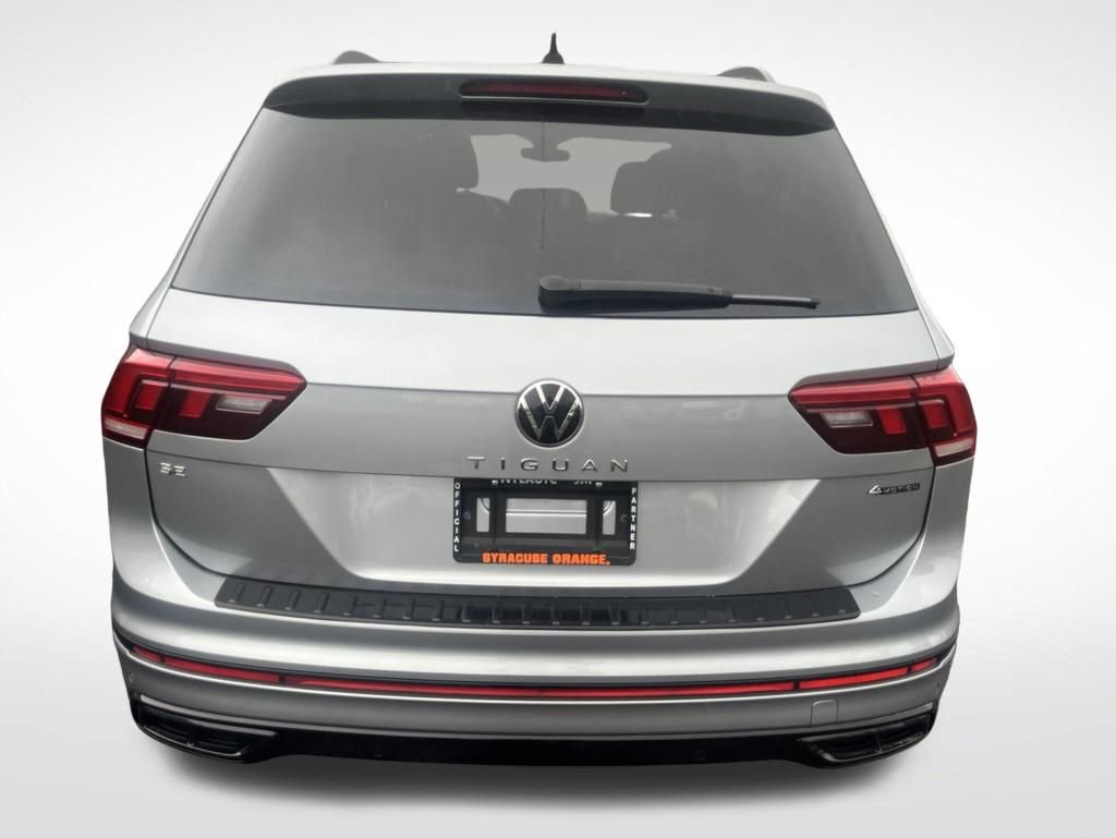 Used 2023 Volkswagen Tiguan SE R-Line AWD/4WD image 7