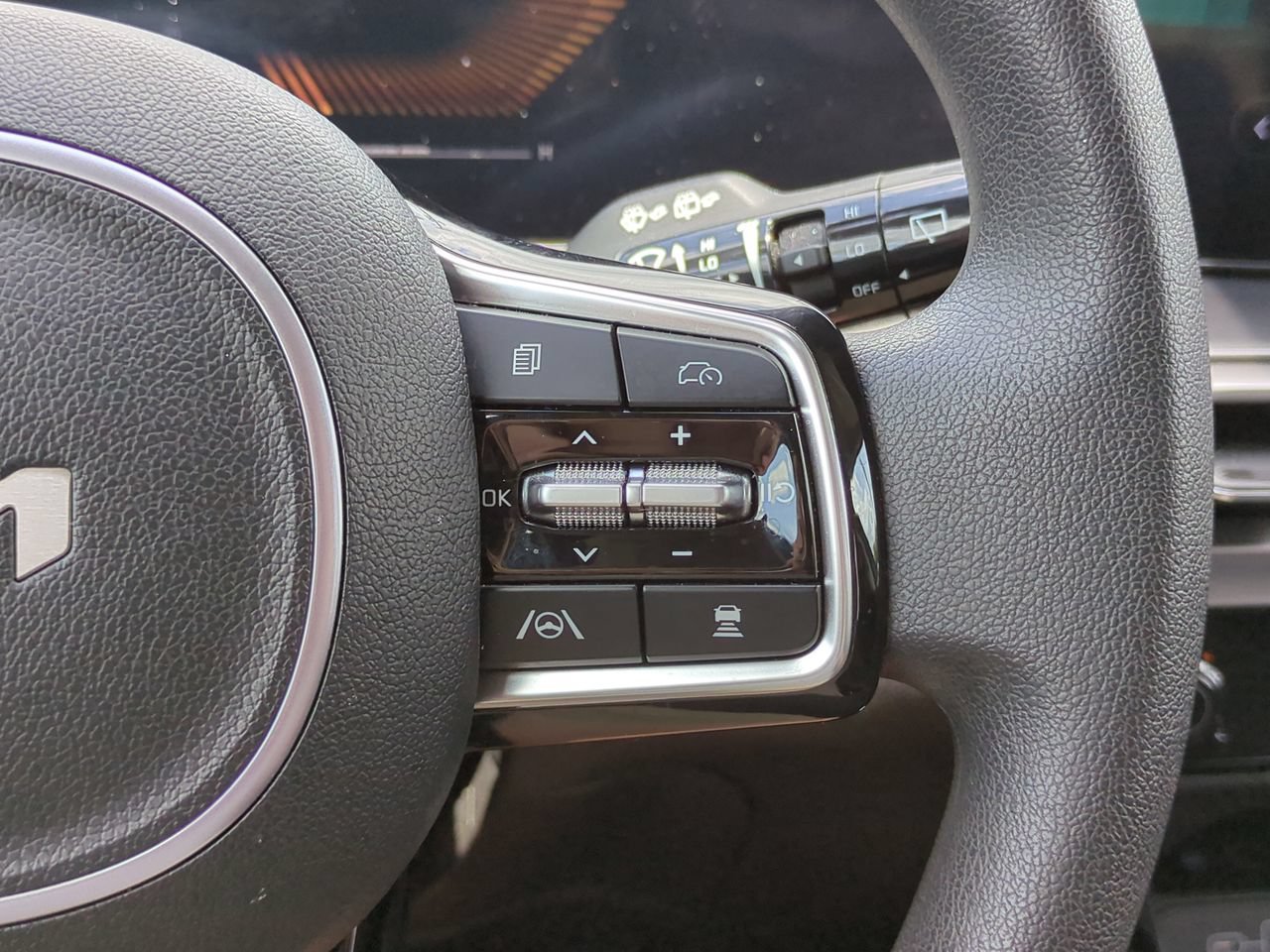 Certified 2024 Kia Sorento LX FWD image 24