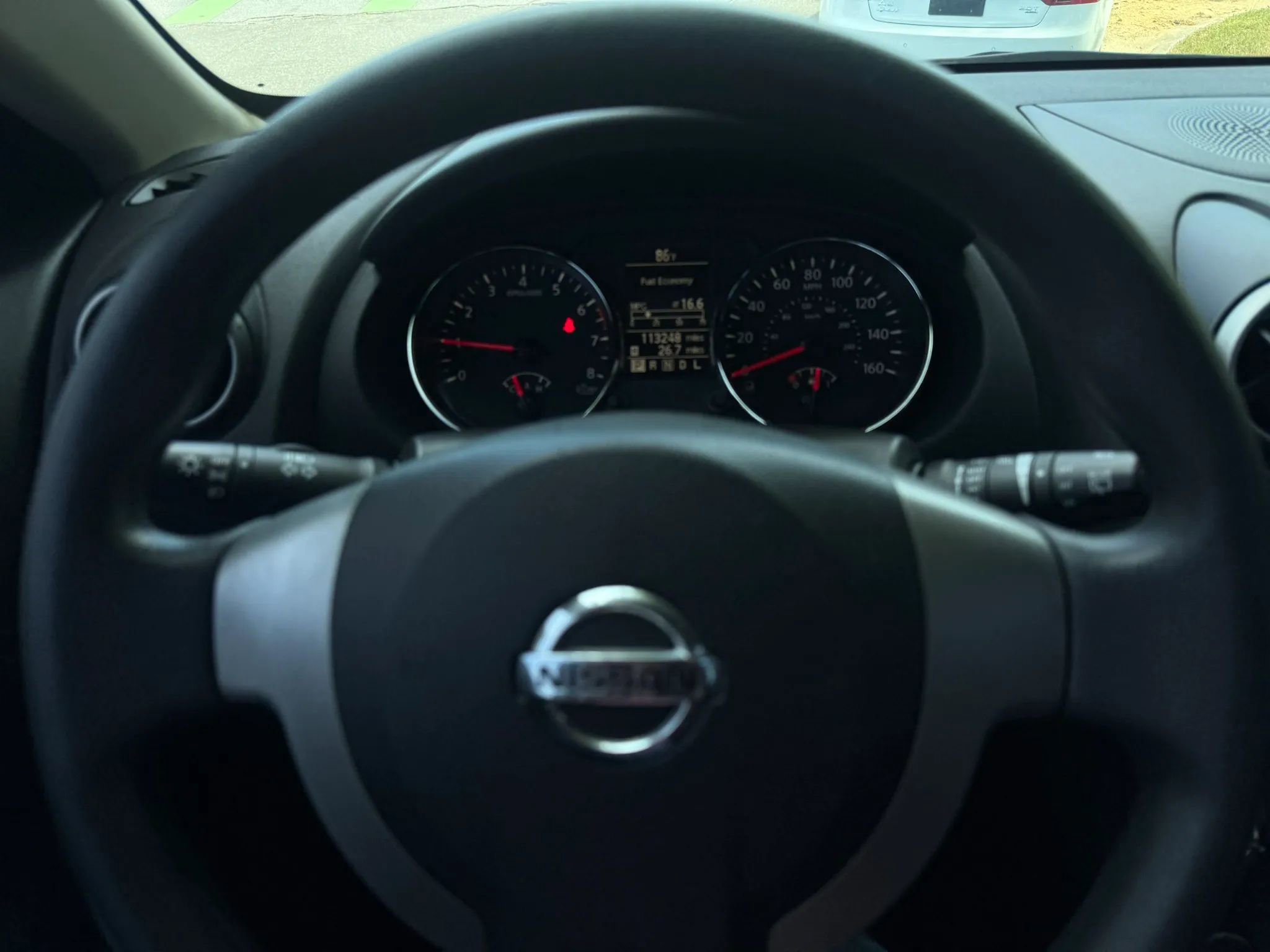 Used 2015 Nissan Rogue S image 27