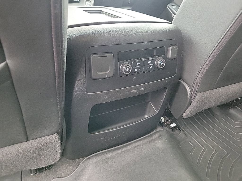 Used 2020 GMC Yukon XL SLT image 6