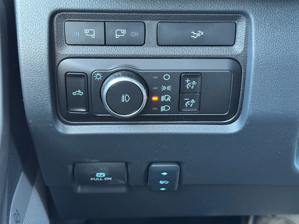 Used 2024 Ford F350 Lariat w/ Chrome Package image 22