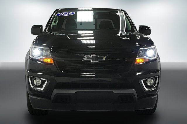 Used 2020 Chevrolet Colorado Z71 w/ Z71 Midnight Edition AWD/4WD image 2