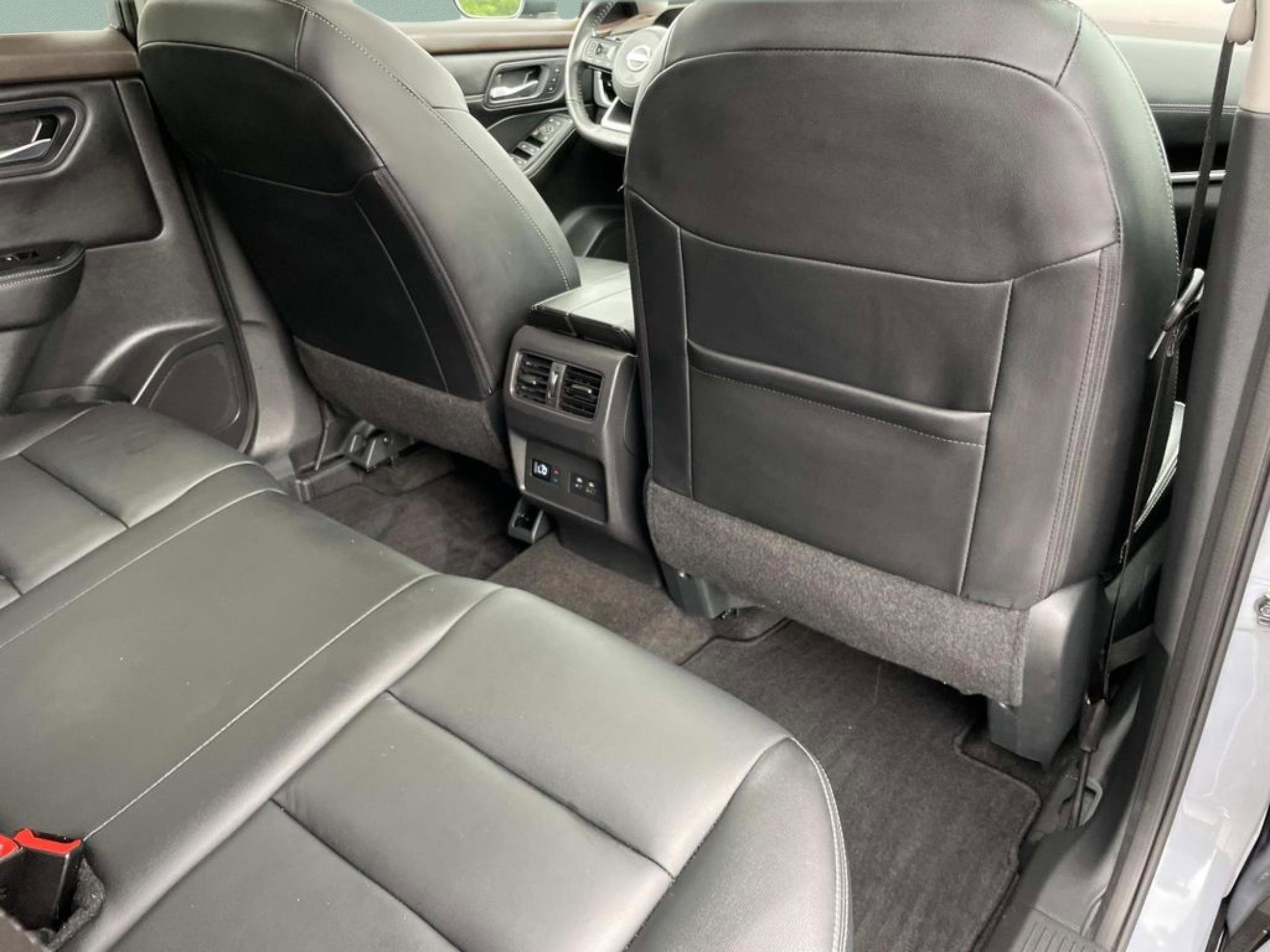 Used 2023 Nissan Rogue SL w/ SL Premium Package FWD image 15