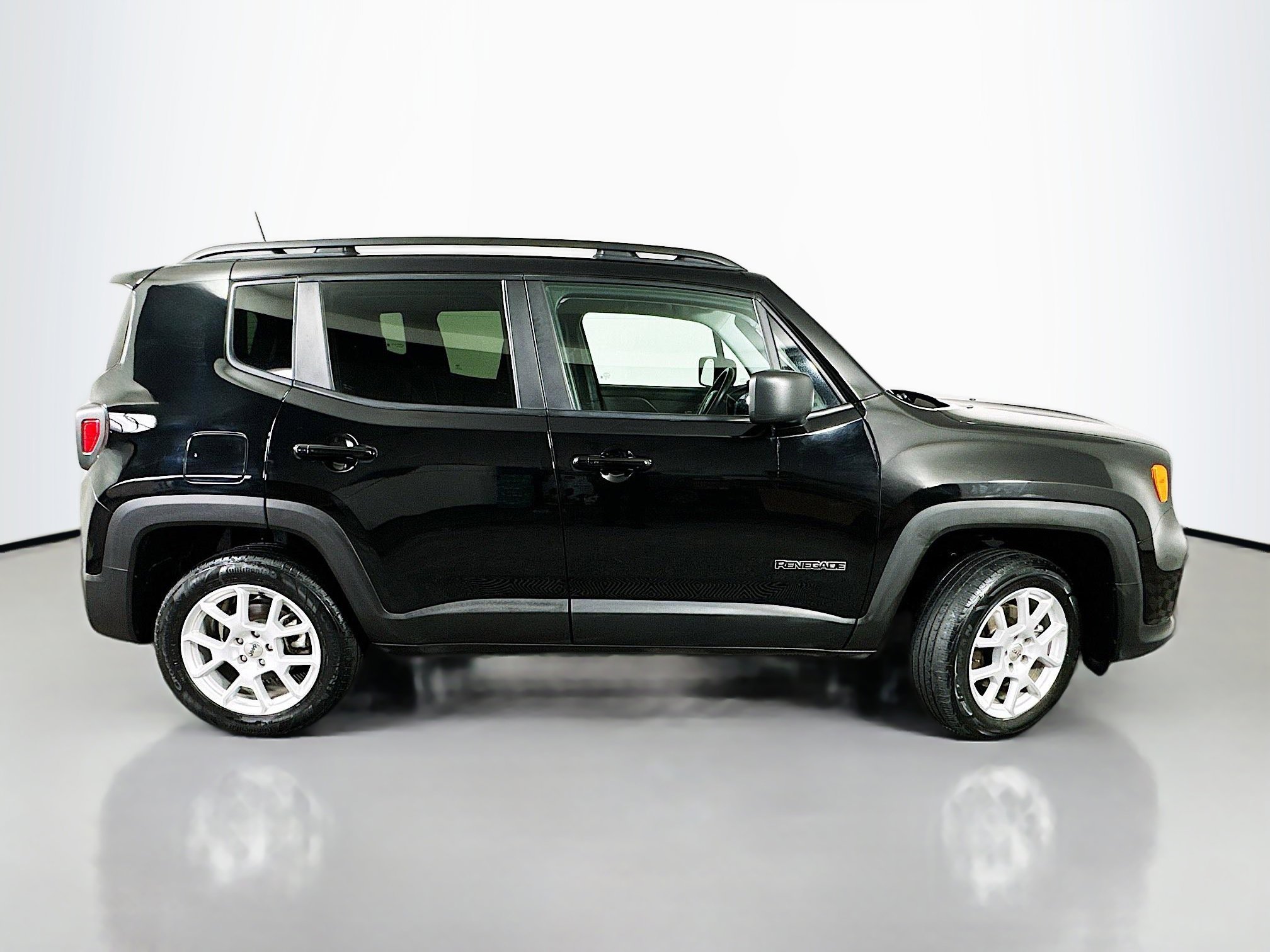 Used 2022 Jeep Renegade Latitude w/ Convenience Group image 8