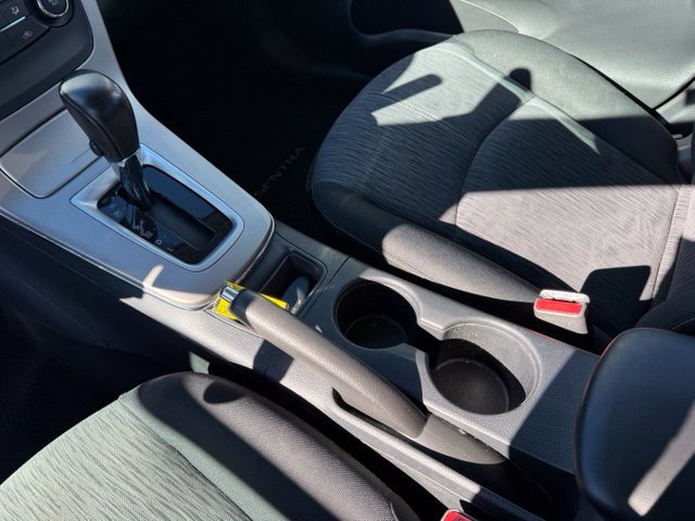 Used 2015 Nissan Sentra SV FWD image 17