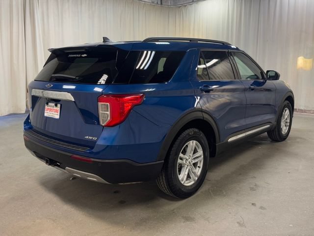 Used 2022 Ford Explorer XLT w/ Equipment Group 202A AWD/4WD image 4