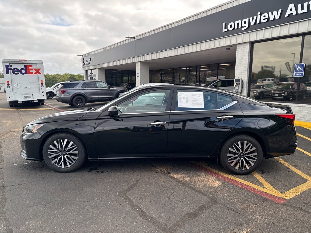 Used 2023 Nissan Altima 2.5 SV image 10