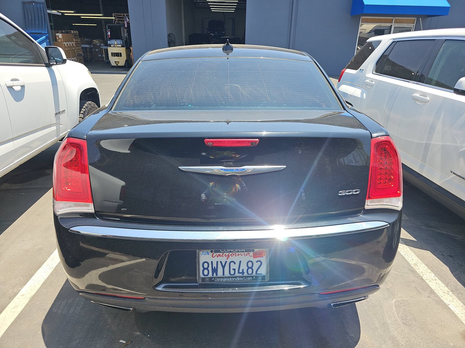 Used 2018 Chrysler 300 Touring L RWD image 8