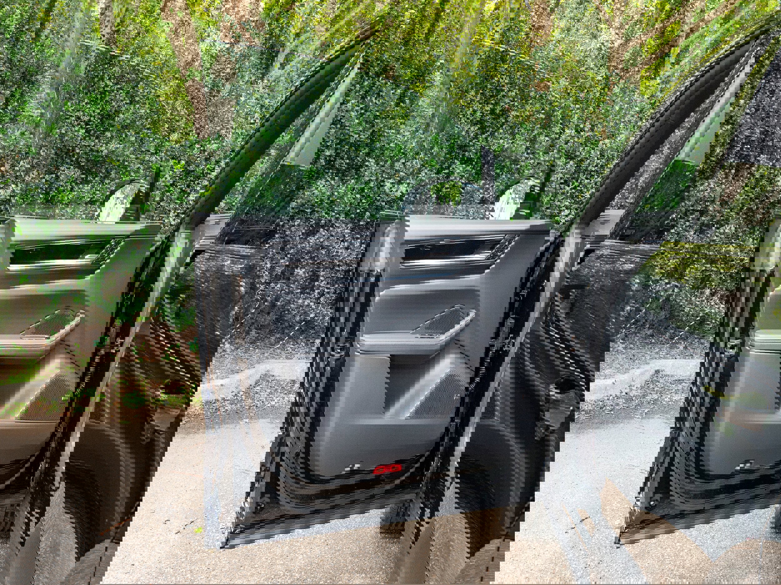 New 2025 Porsche Macan 4 Electric image 23