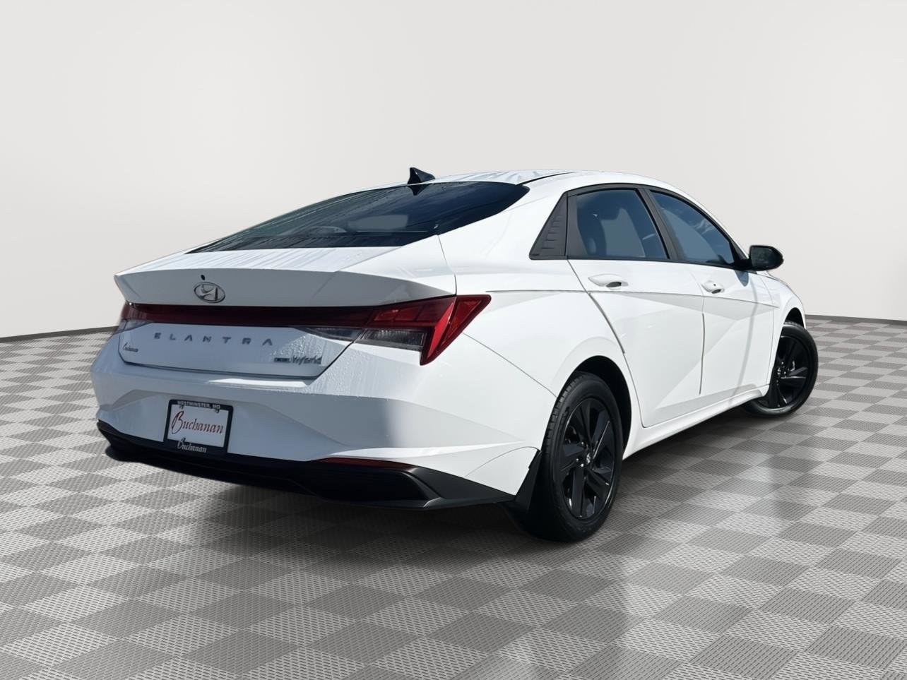 Used 2023 Hyundai Elantra Blue image 4