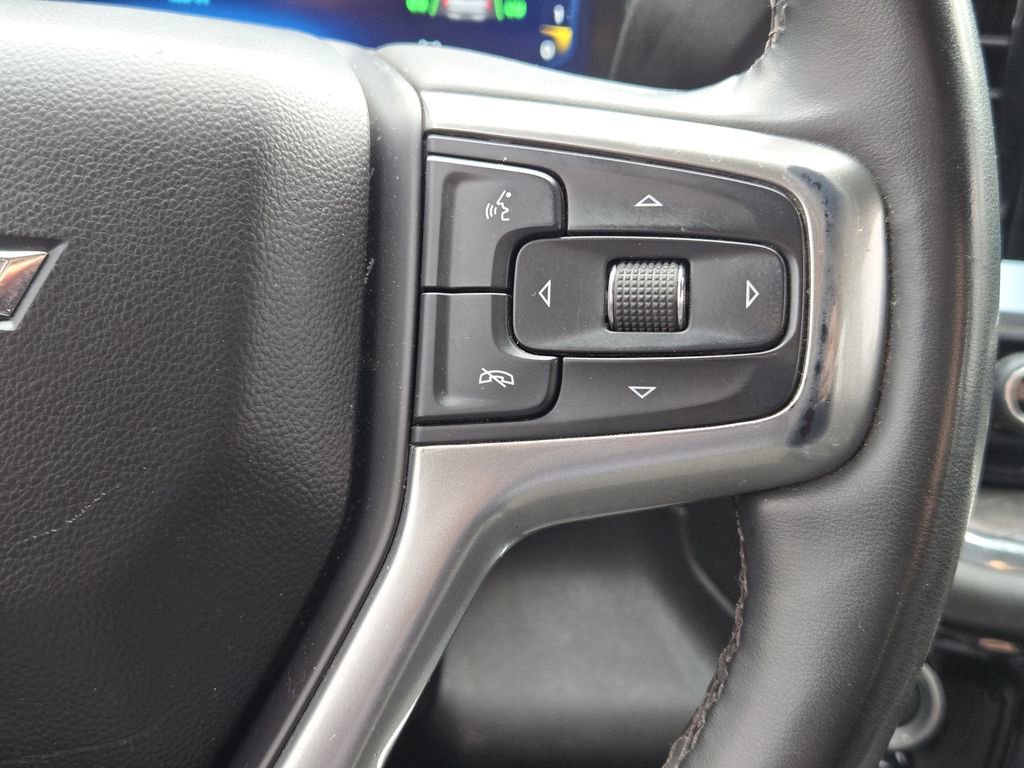 Used 2025 Chevrolet Silverado 2500 LTZ w/ LTZ Plus Package image 32