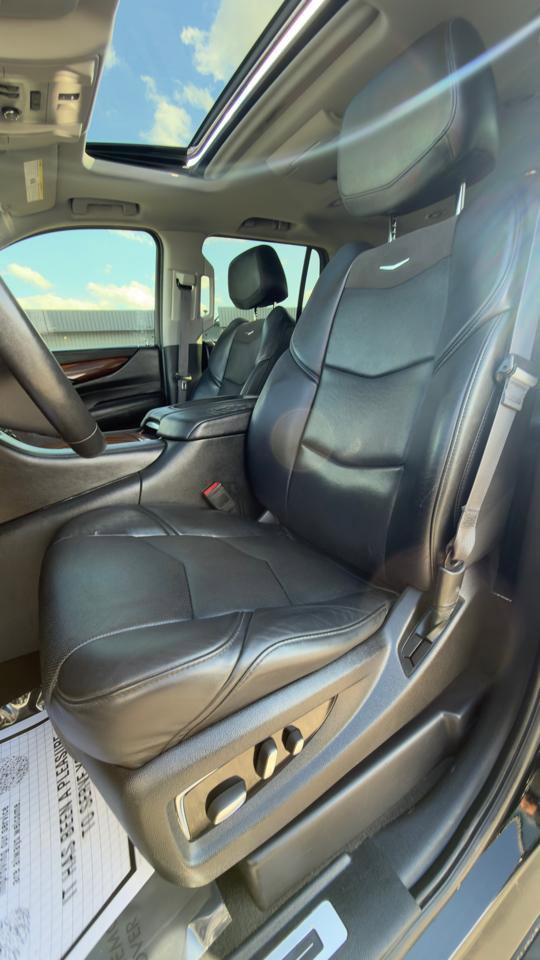 Used 2015 Cadillac Escalade Premium AWD/4WD image 19