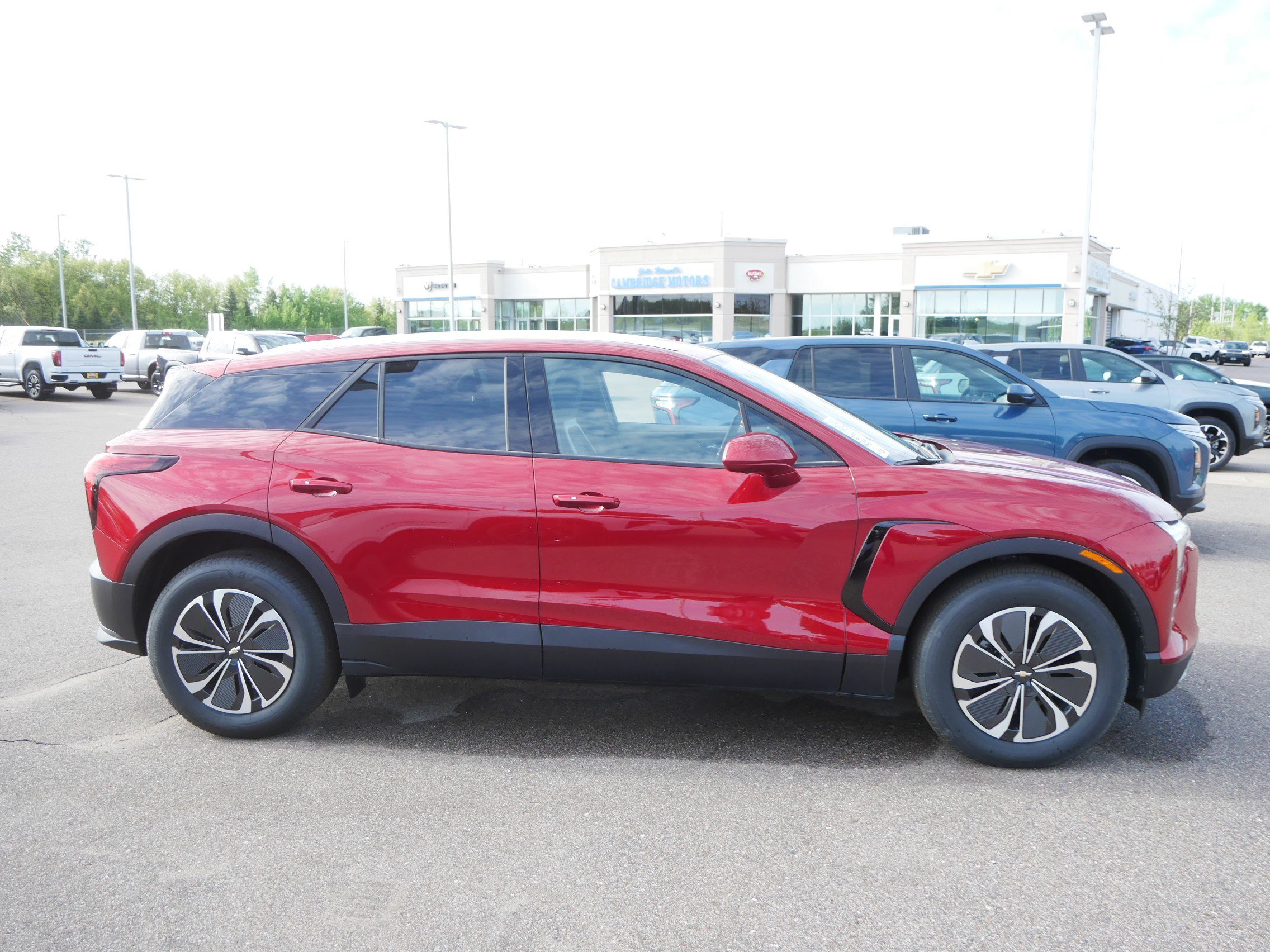 New 2026 Chevrolet Blazer EV LT AWD/4WD image 2