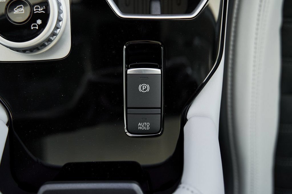 Used 2025 Mitsubishi Outlander SE FWD image 44
