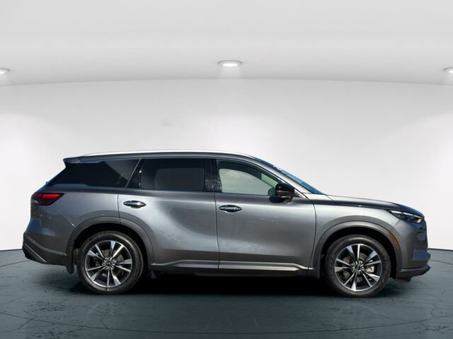 Used 2023 INFINITI QX60 Luxe w/ Cargo Package FWD image 8