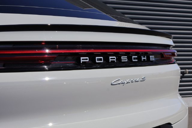 Used 2026 Porsche Cayenne S AWD/4WD image 30