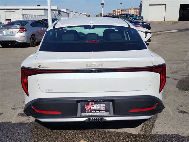 New 2025 Kia K4 LXS image 4